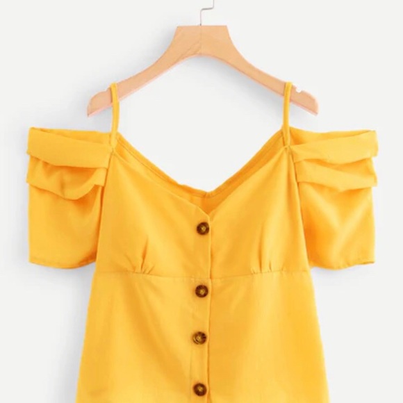 SHEIN Tops - NWOT** SHEIN S Yellow Top